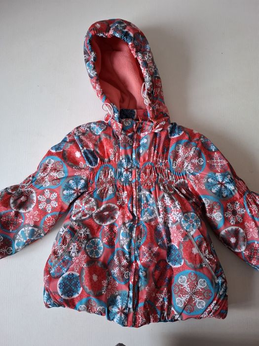 Куртка и брюки весенние для девочки