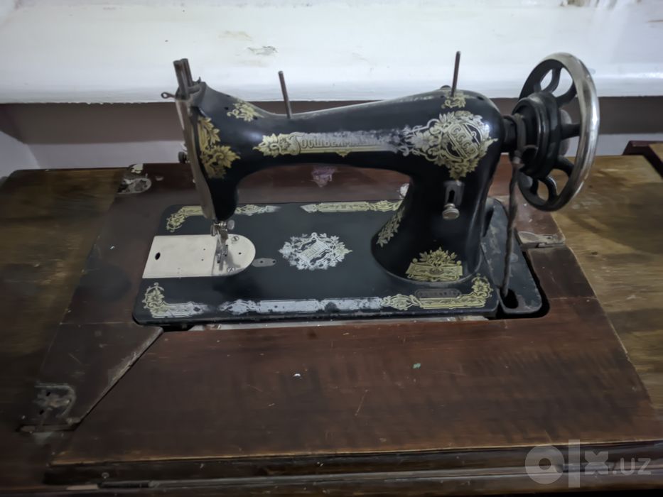 Sifatli va chidamli 3 ta tikuv mashinasi (Chaika-134A va retro modella