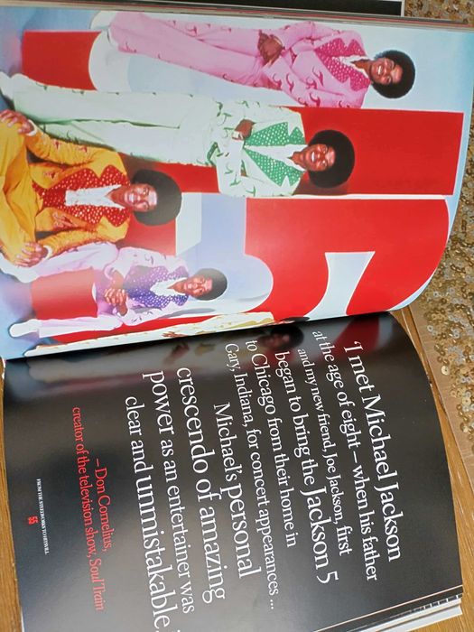 Книга за Майкъл Джаксън на английски език от Лондон