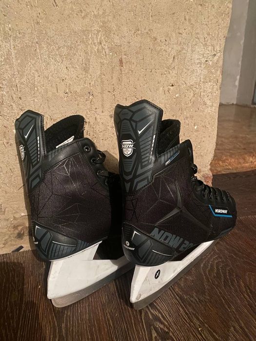 Продам коньки nordway 200