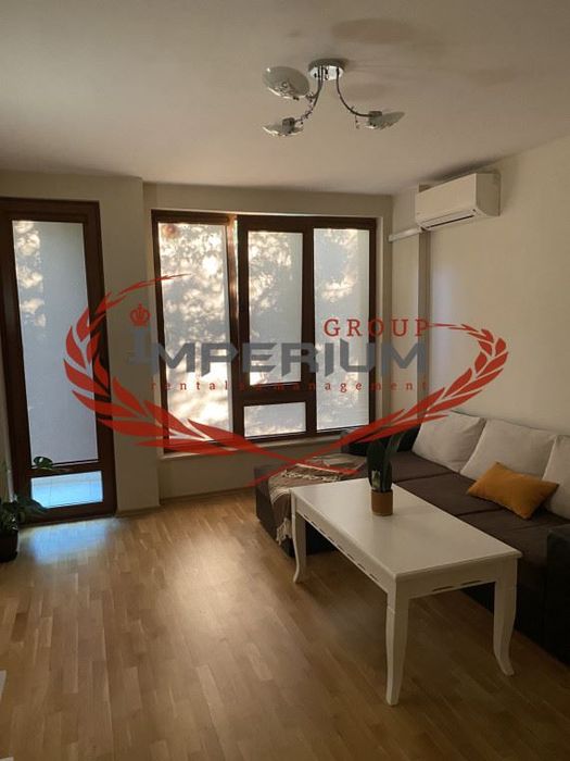 Дава се под наем Двустаен апартамент в Варна, Гръцка махала - 55 кв.м за 612 € - Снимка #1