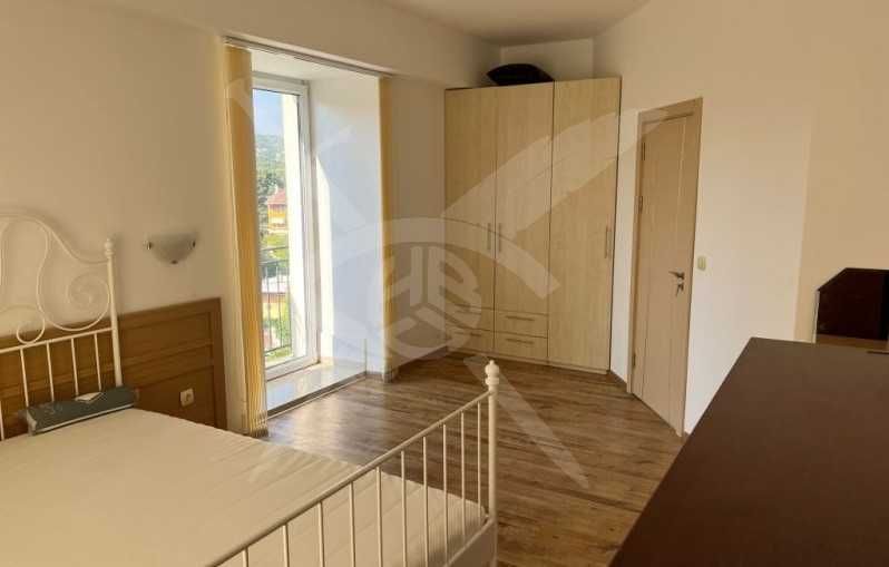 Дава се под наем Тристаен апартамент в Варна, м-т Евксиноград - 100 кв.м за 1200 € - Снимка #5