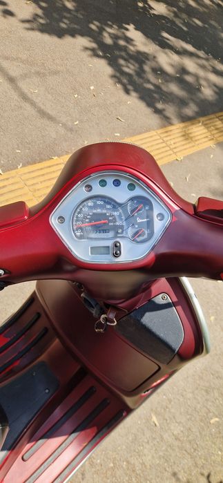 Piaggio Vespa 300 GTS scuter moto