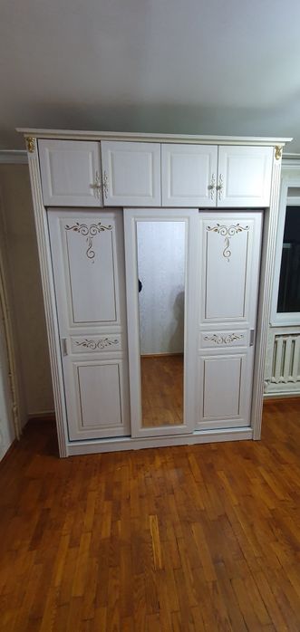 Шкаф спальный для вещей