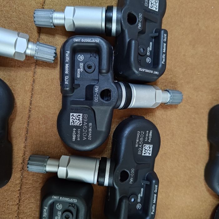 TPMS Датчици за Toyota pmv107k pmv-c210 c215 pmv-e100 pmv

**Подобрете