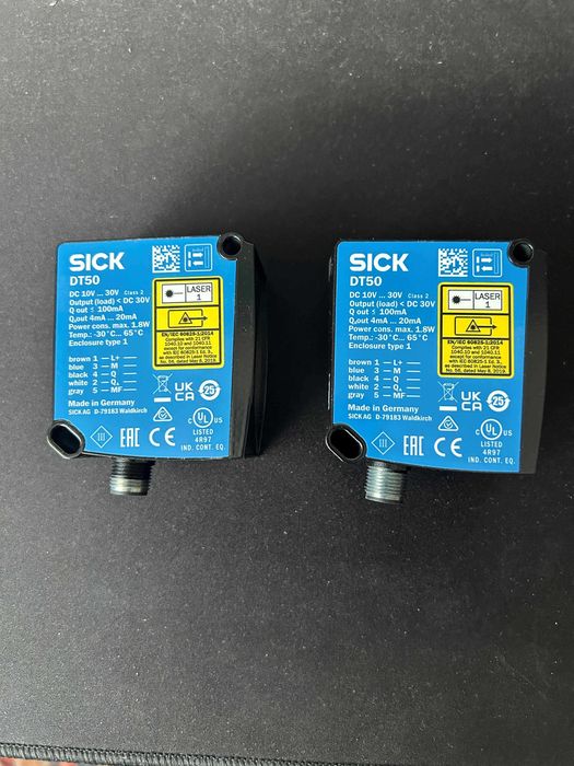 Senzor de măsurare a distanței cu laser SICK DT50-P1123