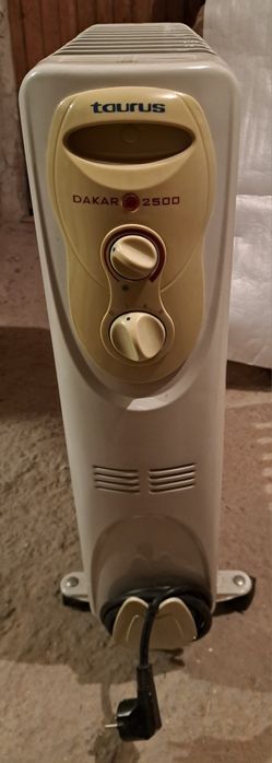Маслен радиатор Taurus 2500 W