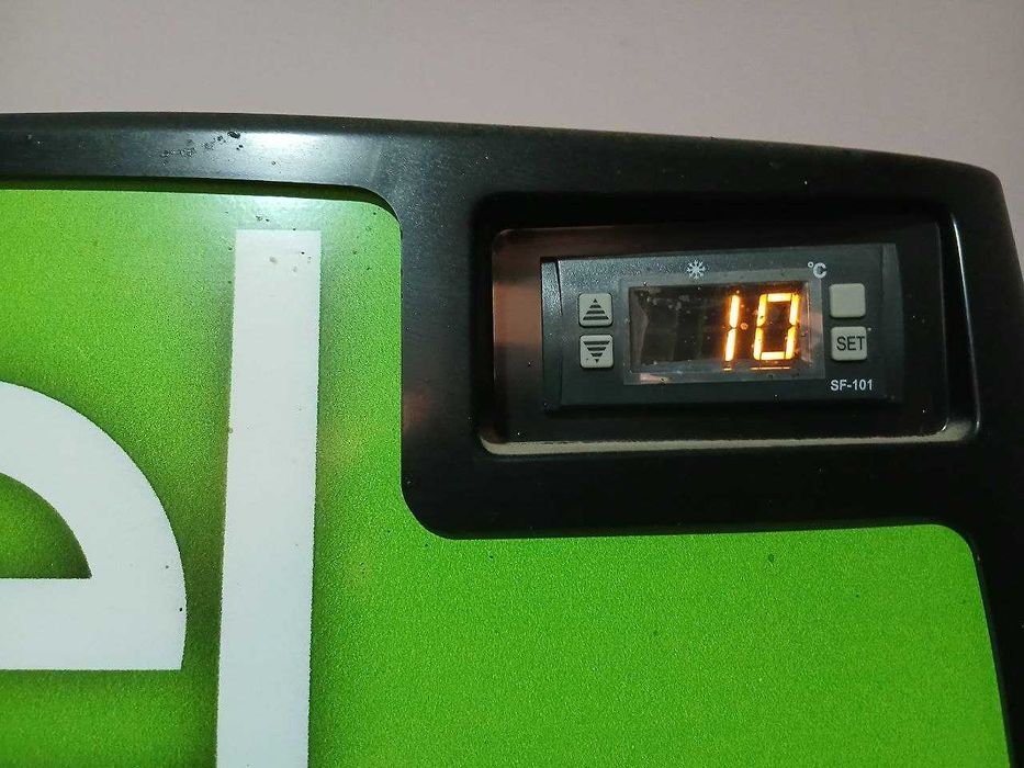 Витринный холодильник ARTEL HS520SN  сотилади.