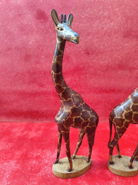 pereche girafe din lemn