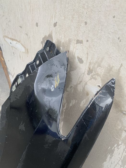 Крыло Lexys LX 570 переднее