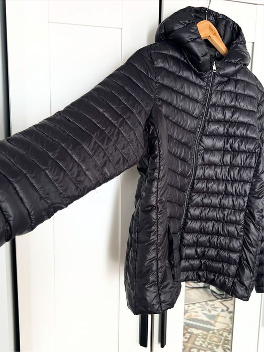 Леко яке с качулка