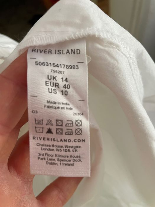 Бяла лятна рокля River Island