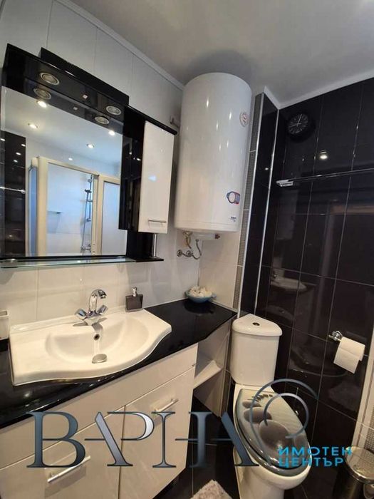 Топ оферта! Двустаен апартамент с гараж - Виница