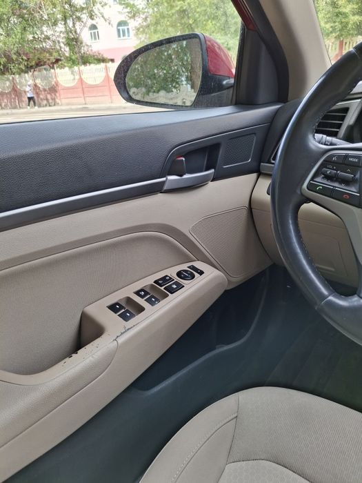 Продам а/машину Хундай элантра