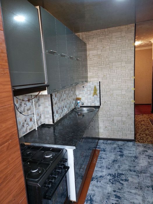 2х комнатная с мебелью и техникой в 10 микрорайоне (молочка)