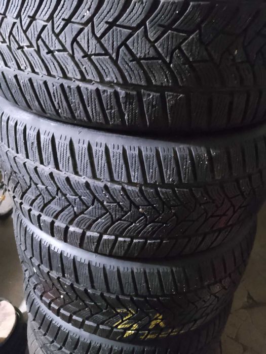 4 бр Зимни гуми Dunlop
