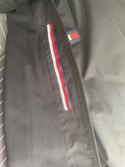 Ветровка Tommy Hilfiger оригинал