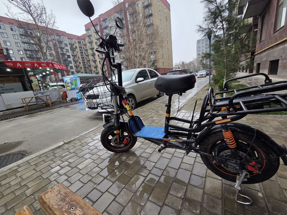 LARGO MOTORS  sotiladi