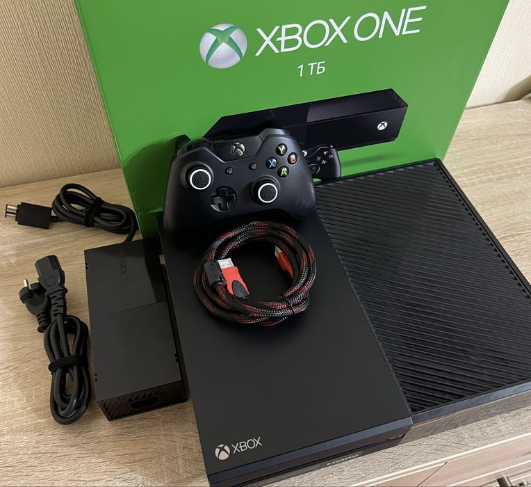 Xbox one black 1tb