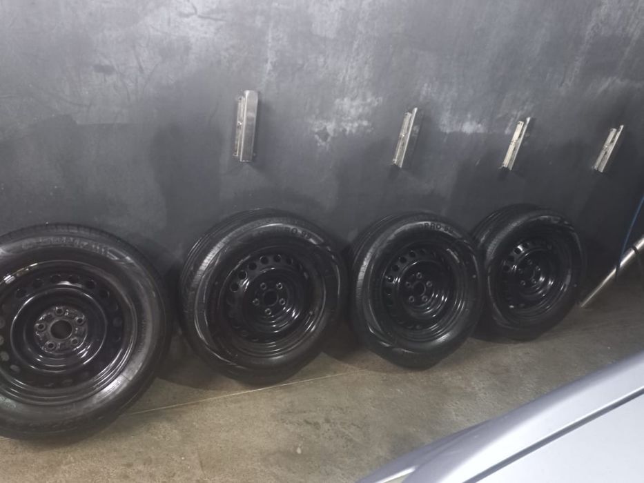 Шины с диском в сборе