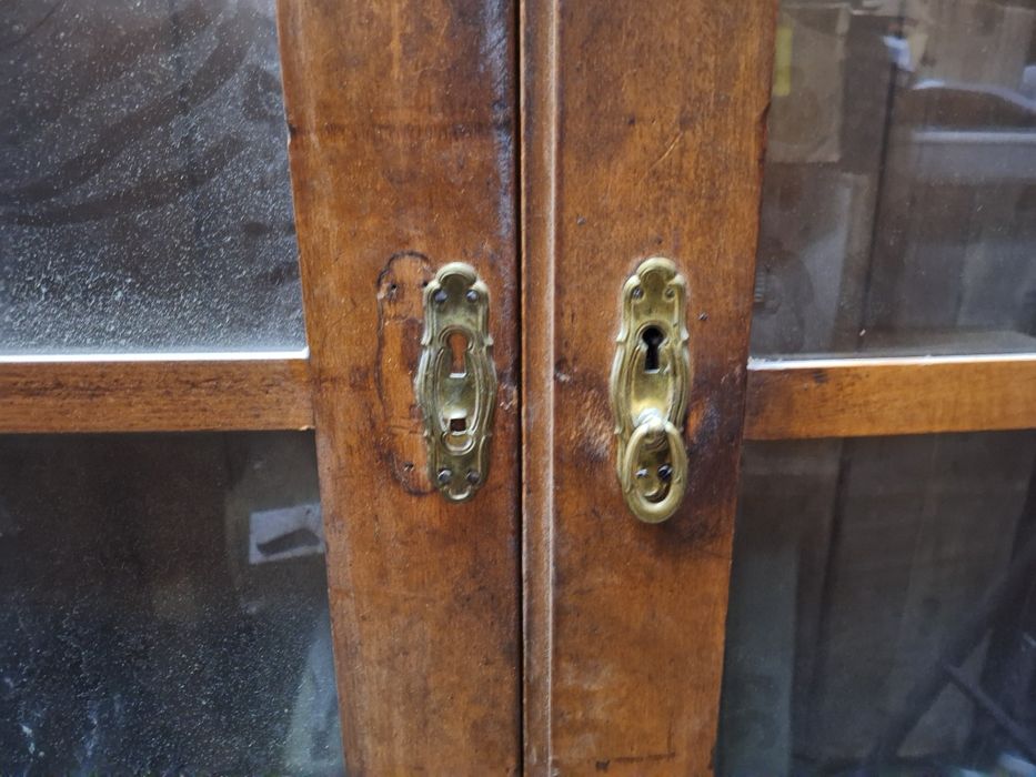 Стари виенски мебели