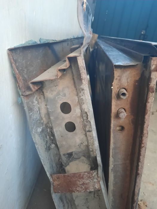 Продаётся железная дверь