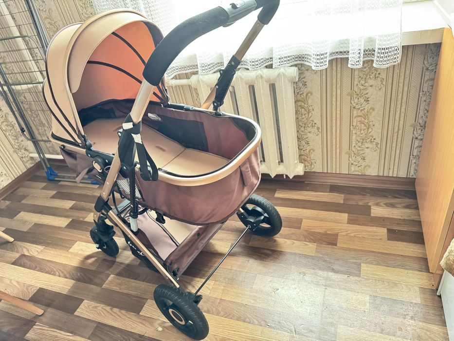 Продам детскую коляску