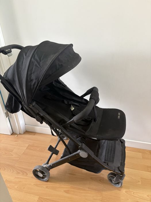 Продам коляску черную