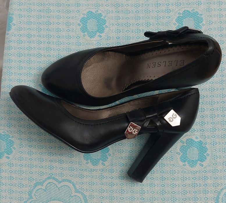 Туфли женские кожанные