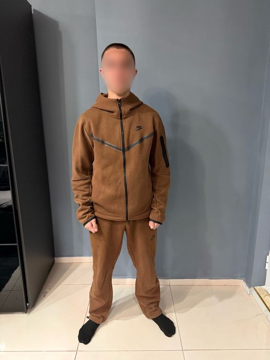 Nike tech оригинален екип – кафяв (Размер S)