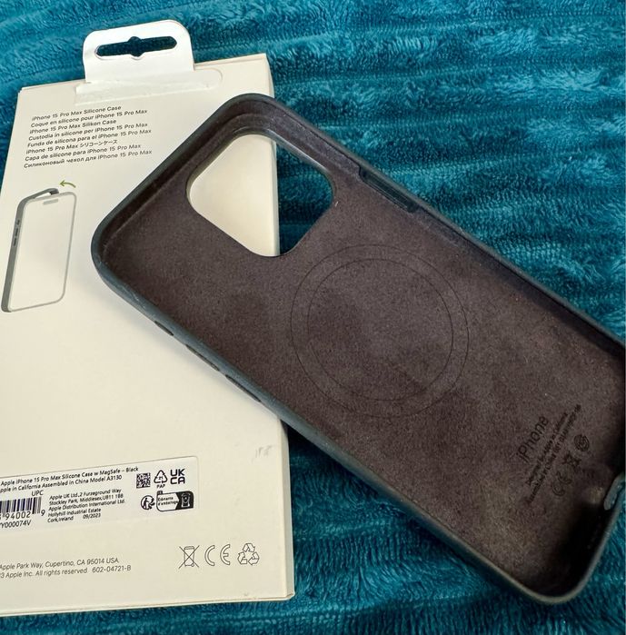 Husa iPhone 15 pro max midnight silicon magsafe