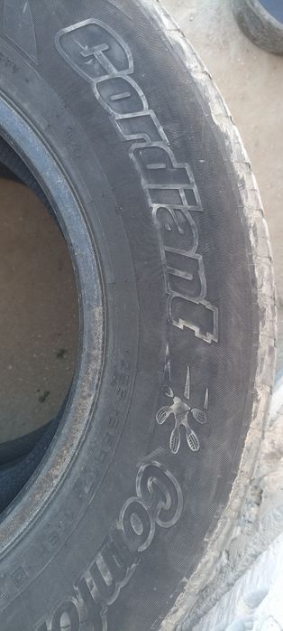 Продам шины б/у.