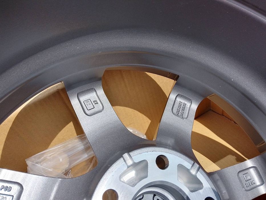 17 цола 5 х 120 мм БМВ / МИНИ - НОВИ