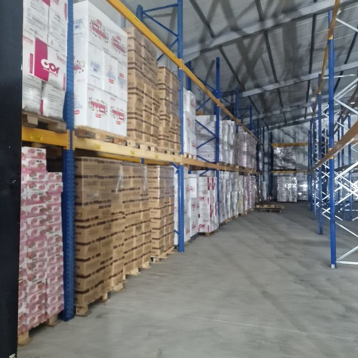 Vindem rafturi metalice pro eur