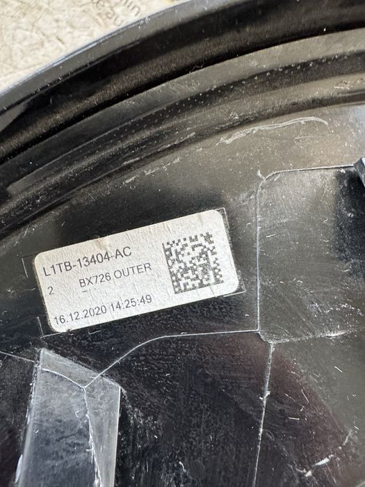 Lampa stop dreapta spate pe aripa Ford Puma