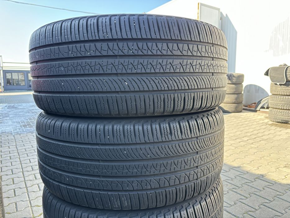 4бр Всесезонни Гуми PIRELLI 285/45/22 DOT2422