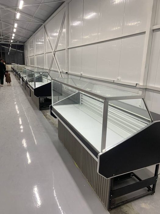 Торт,  сут ва гушт махсулотлари учун ветриналар