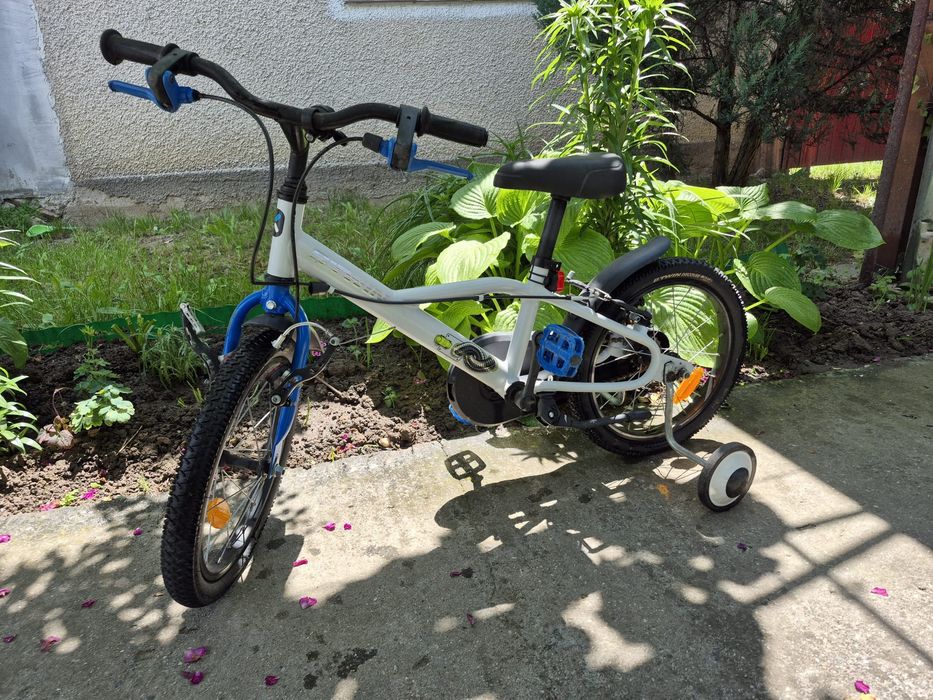 Bicicleta copii 4-6 ani.