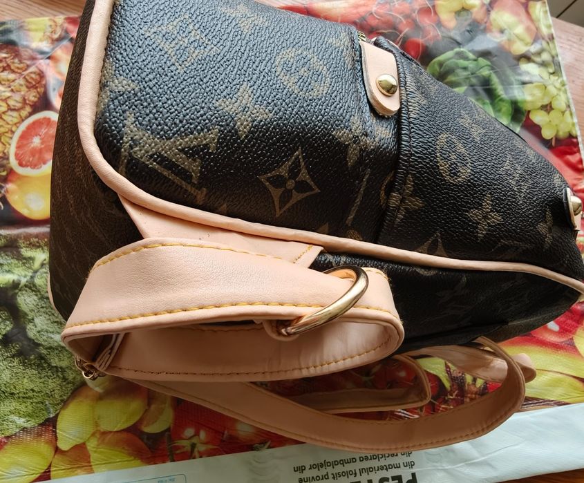 Ghiozdan Louis Vuitton