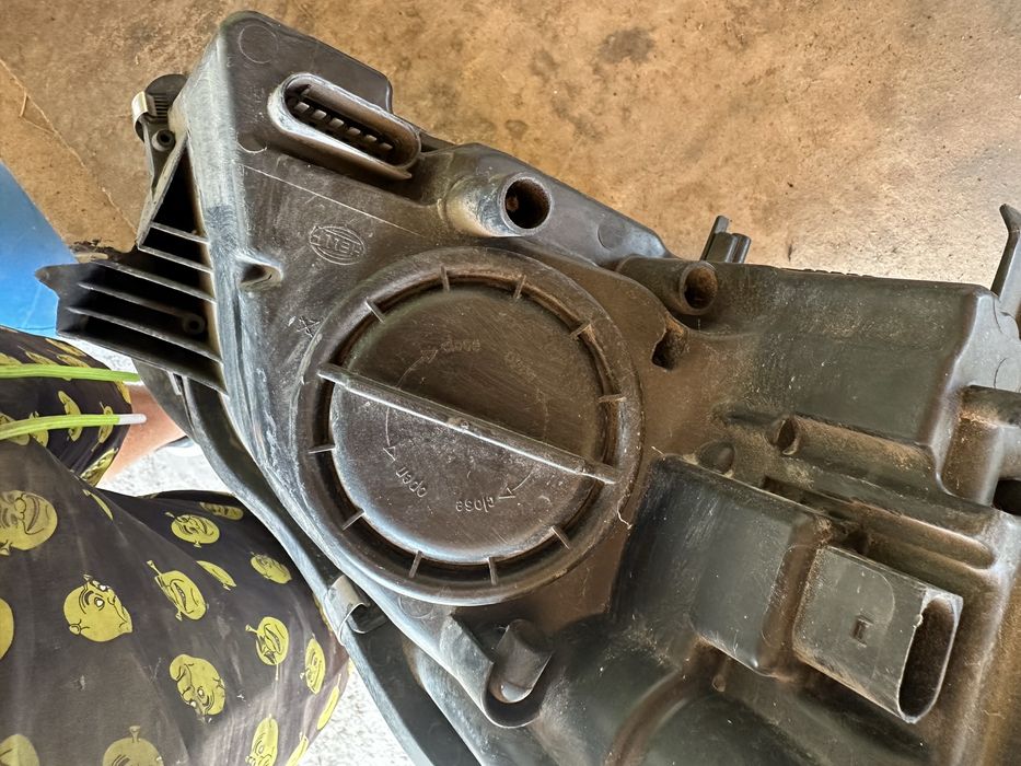 Mercedes Cls 04-10г ляв фар ОРИГИНАЛ