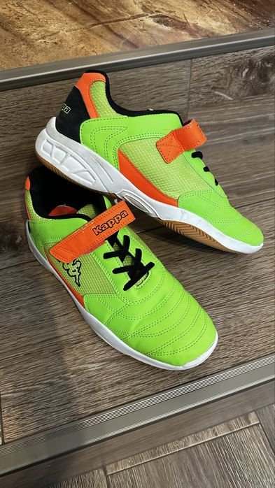 Adidasi     Kappa