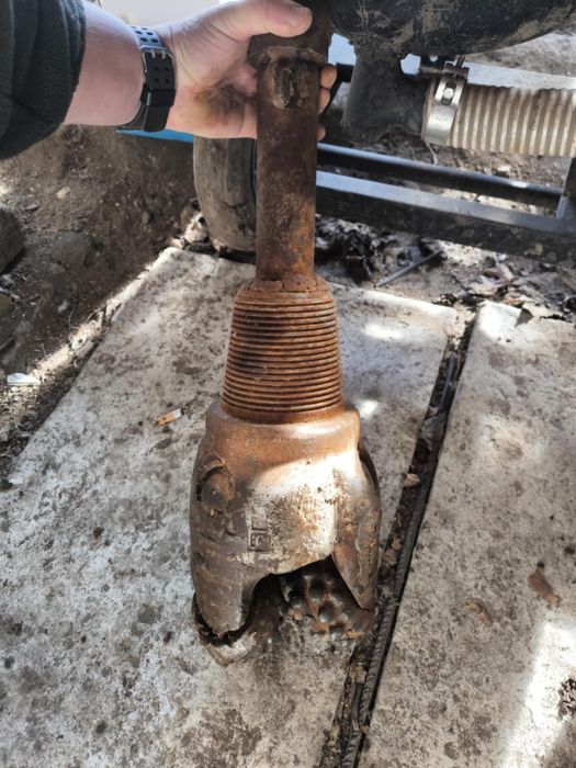 Сондажна машина с камионче