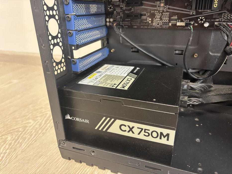 PC Gaming GTX 1080 8GB / i5 10400F / 16GB RAM / Corsair 750W