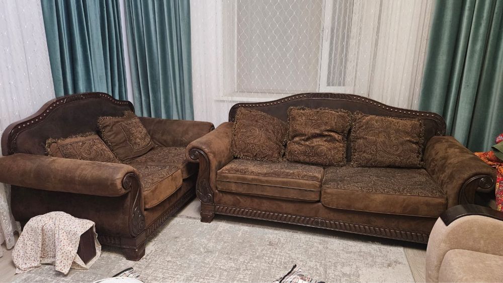 Продаю диван в отличном состоянии