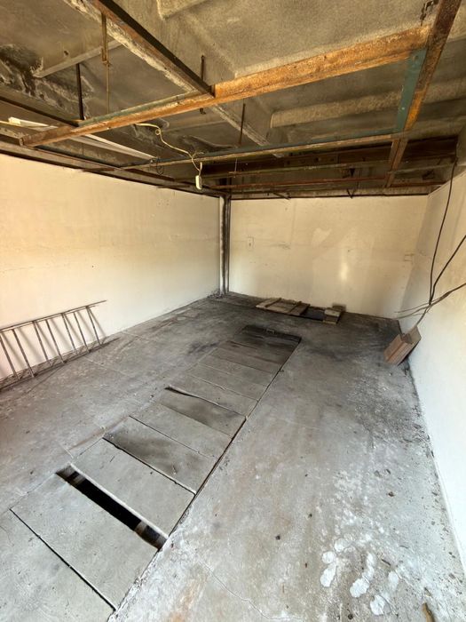 Продам гараж 22, 2  кв метра