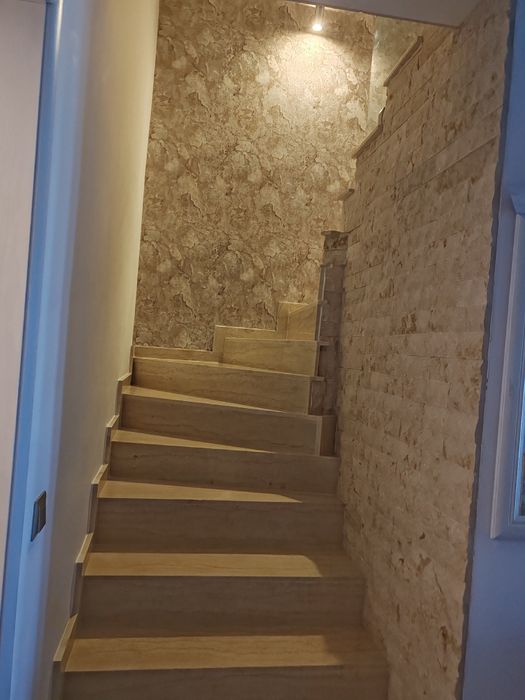 Casa de vanzare in Sanpetru  , gata de mutare , langa Dealul Lempes