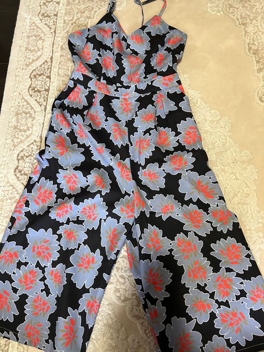 Blugi , blănițe nepurtate