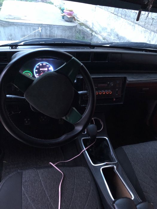 Moshina minishga yahshi motor seli qilingan moshina yahshi holatda