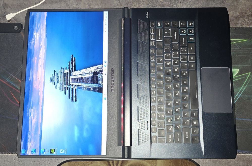 Продам игровой ноутбук Acer Predator