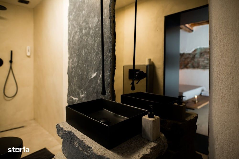 Vand 3 studio-uri in regim hotelier
